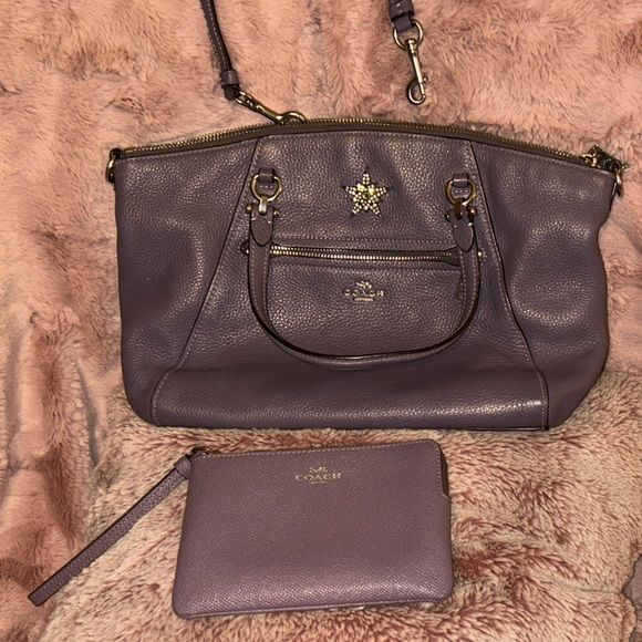 Coach Purple Leather Authentic Handbag - Like New - Picture 5 of 16